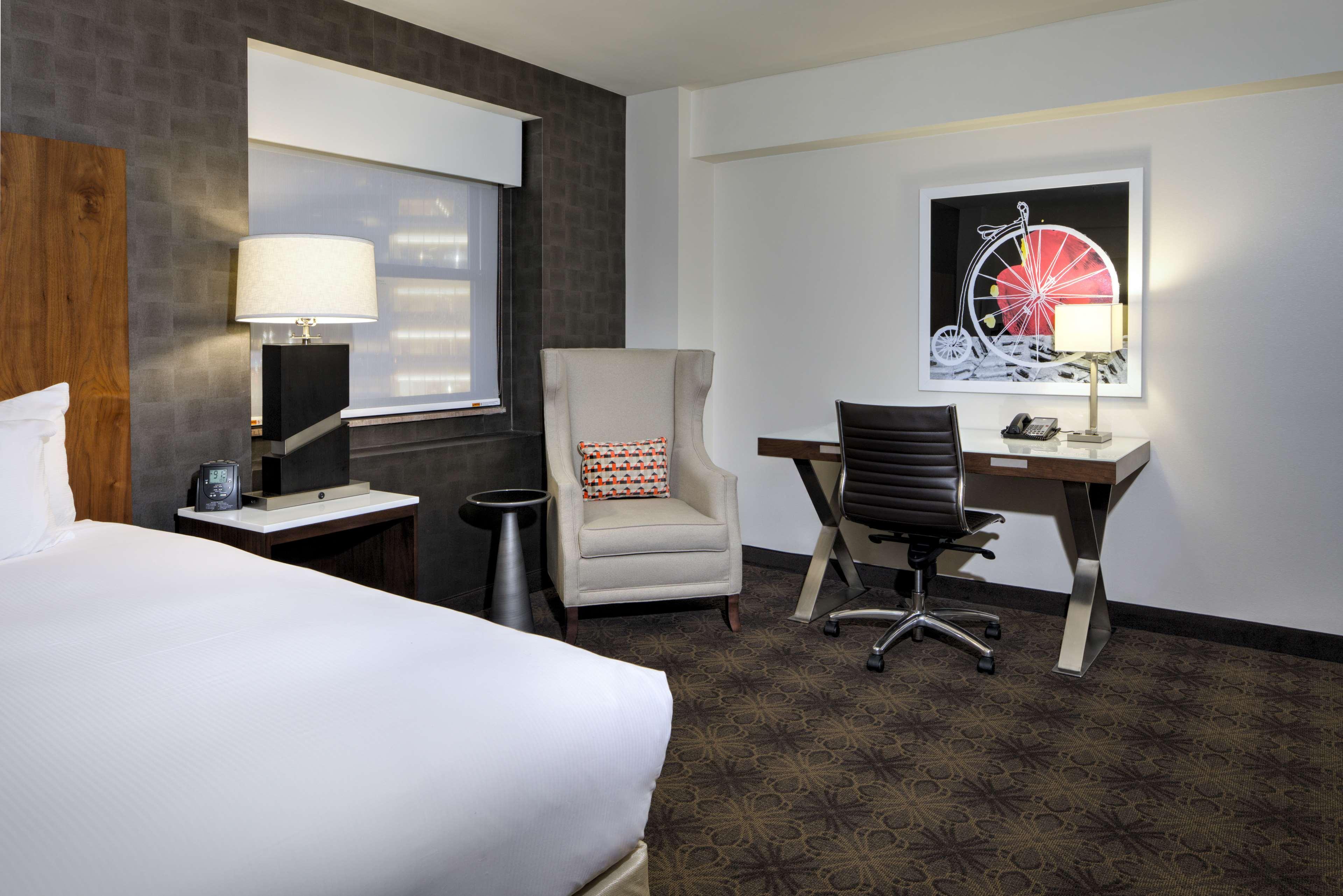 Doubletree By Hilton Hotel & Suites Pittsburgh Downtown Buitenkant foto