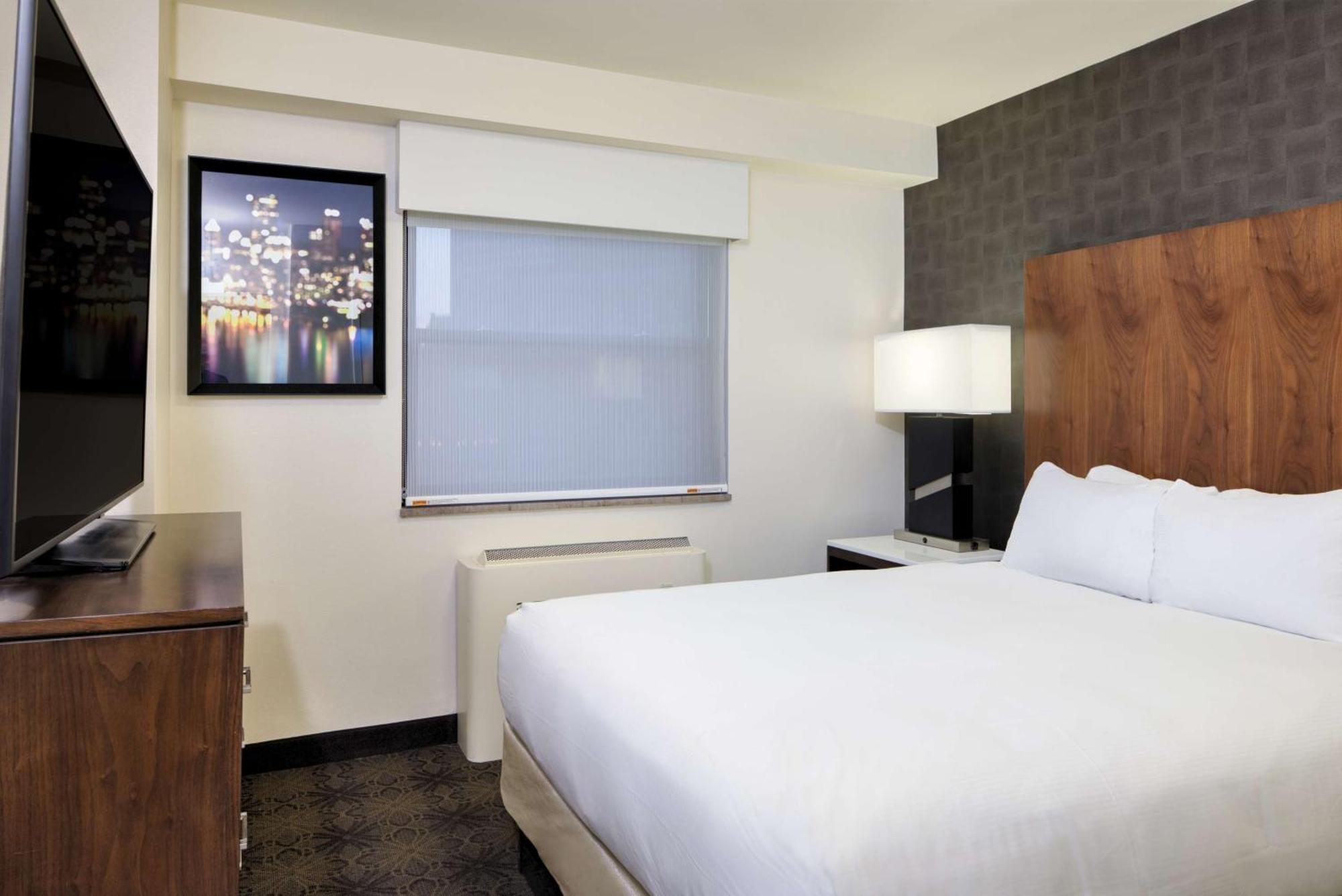 Doubletree By Hilton Hotel & Suites Pittsburgh Downtown Buitenkant foto